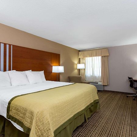 Baymont By Wyndham Elkhart Hotel Kültér fotó