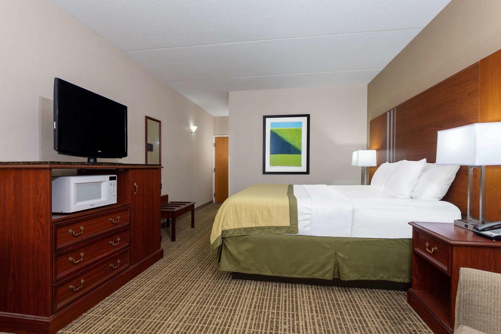 Baymont By Wyndham Elkhart Hotel Kültér fotó