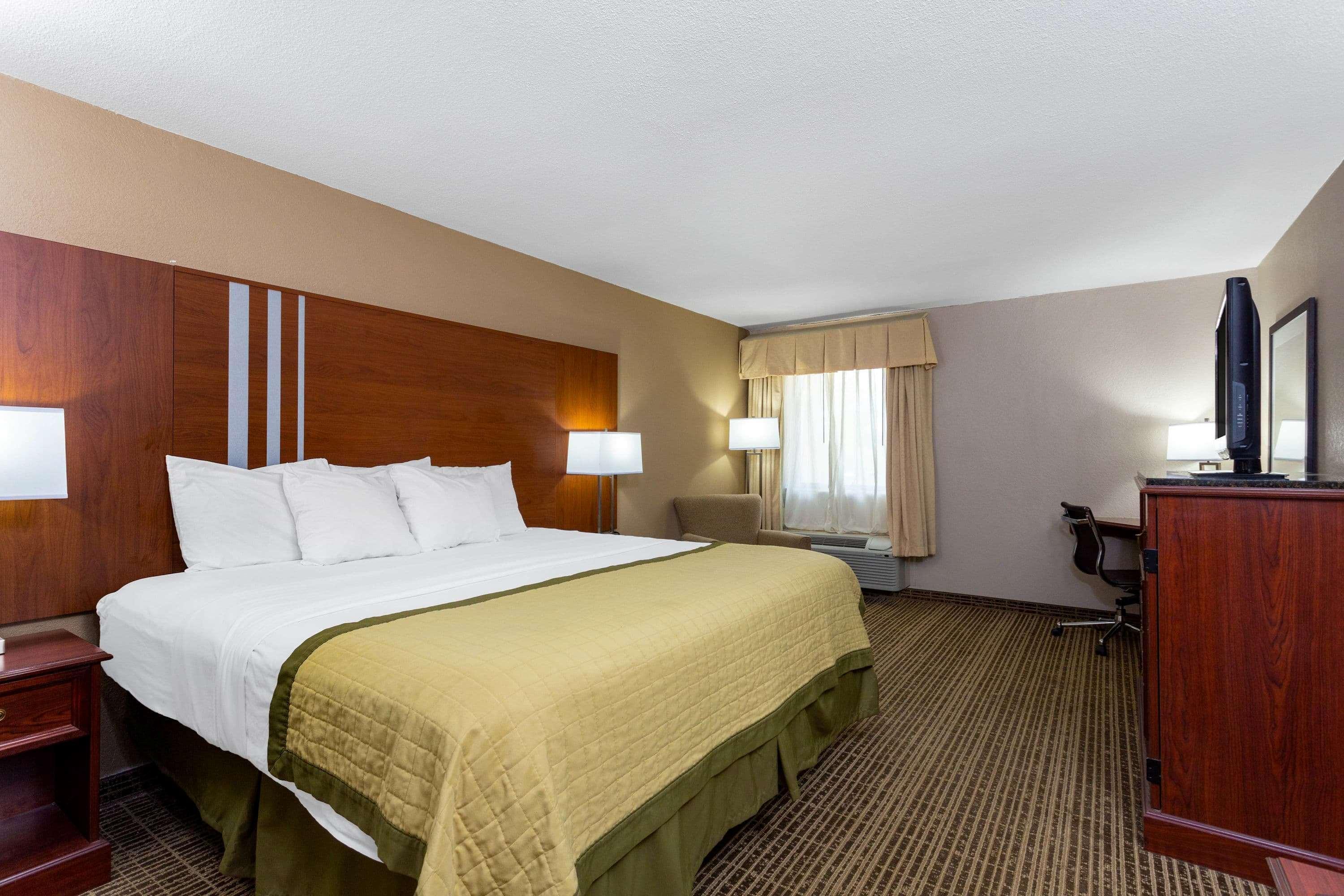 Baymont By Wyndham Elkhart Hotel Kültér fotó