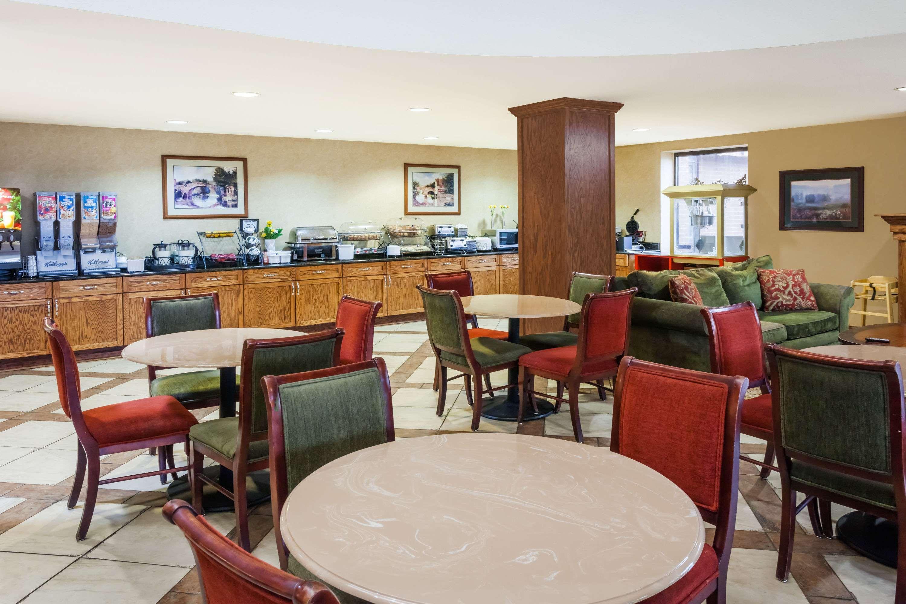 Baymont By Wyndham Elkhart Hotel Kültér fotó